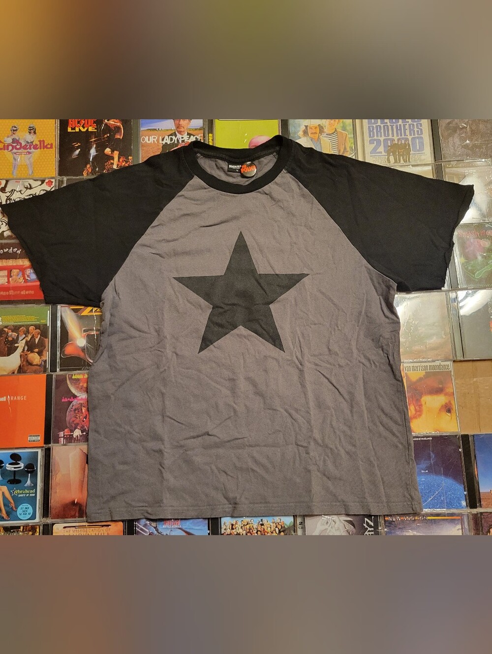 Men's Ringer Star Graphic Tee - Black and Gray